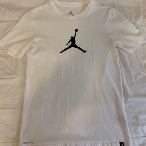 NIKE AIR JORDAN SHIRT